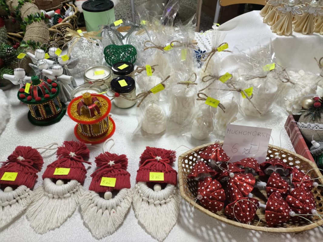 „Podziel się świąteczną radością” – grudzień 2025