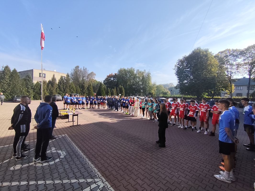 Mistrzostwo Powiatu Kieleckiego w biegach przełajowych Marcela Jakóbczyka!