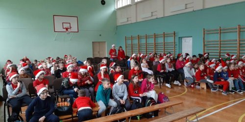 06-12-2022 Uczniowie technikum dzielą się wiedzą z młodszymi kolegami